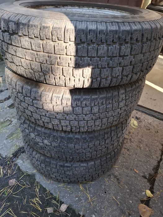 Opony zomowe BFGoodrich  z felgami do Suzuki 205/70/15