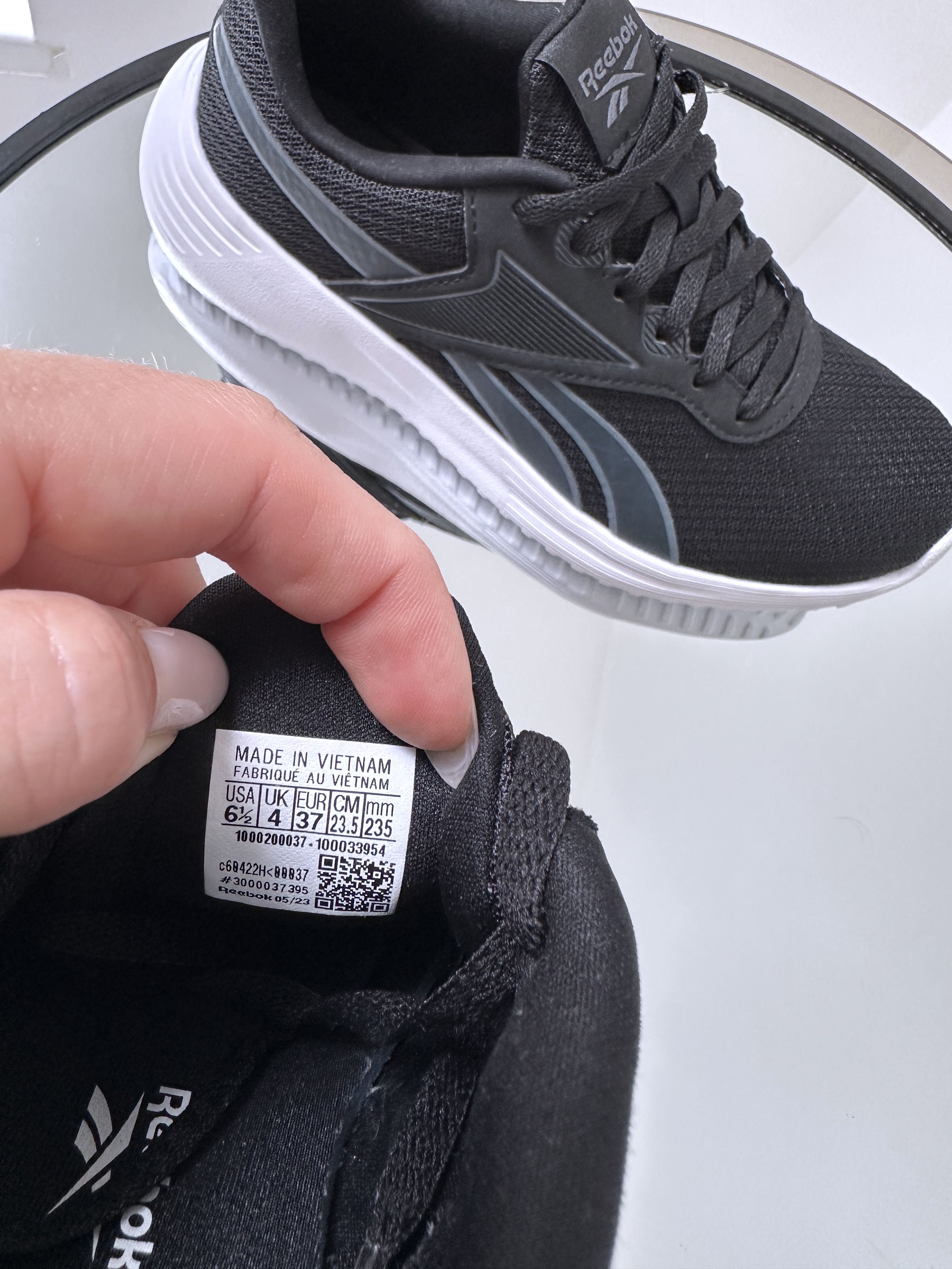 Дышащие спортивные кроссовки Reebok