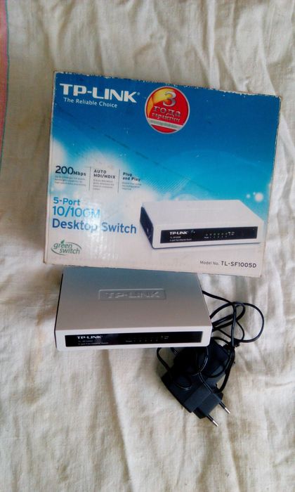 Роутер, маршрутизатор.