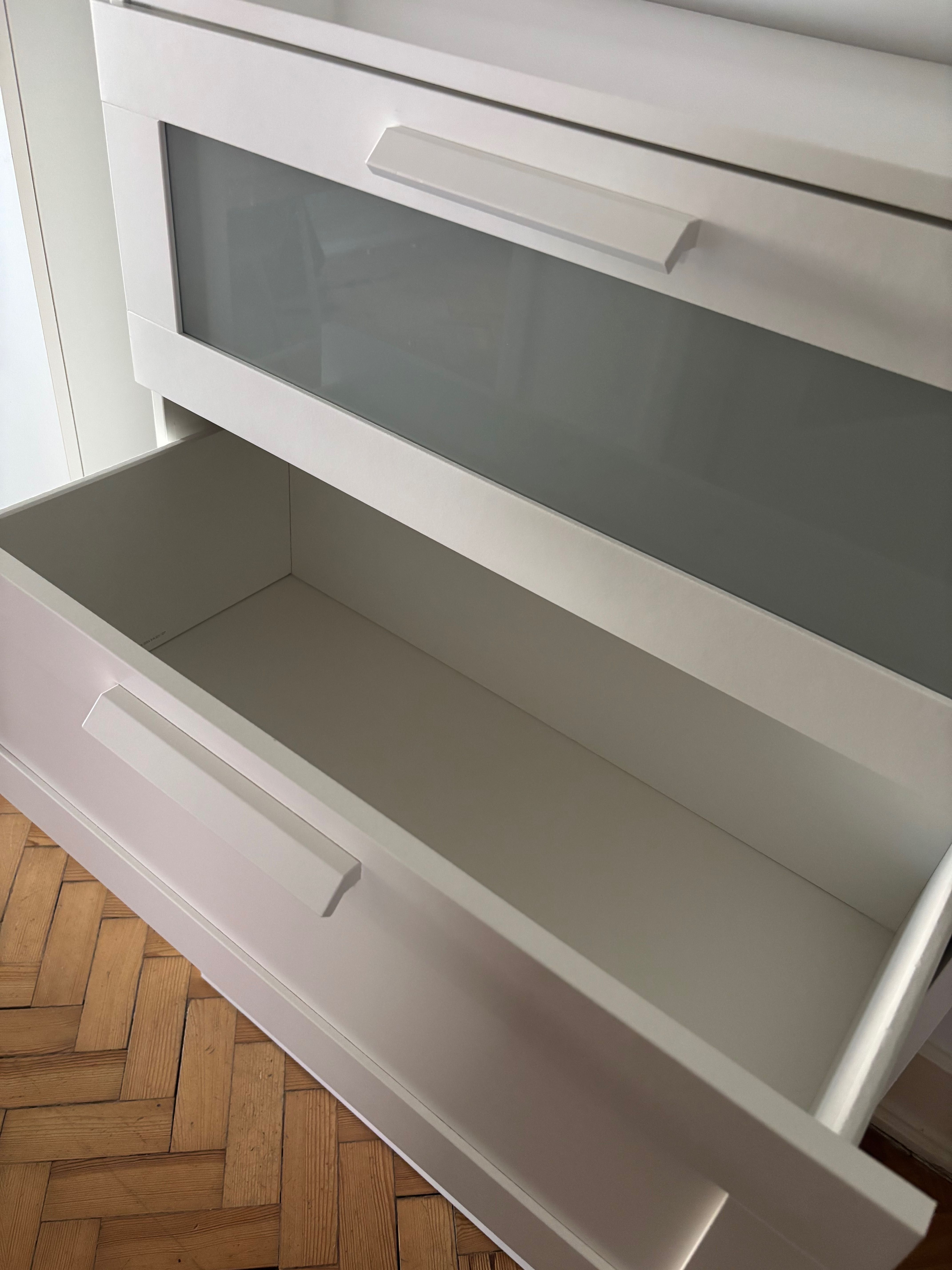 Cómoda IKEA BRIMNES c/4 gavetas