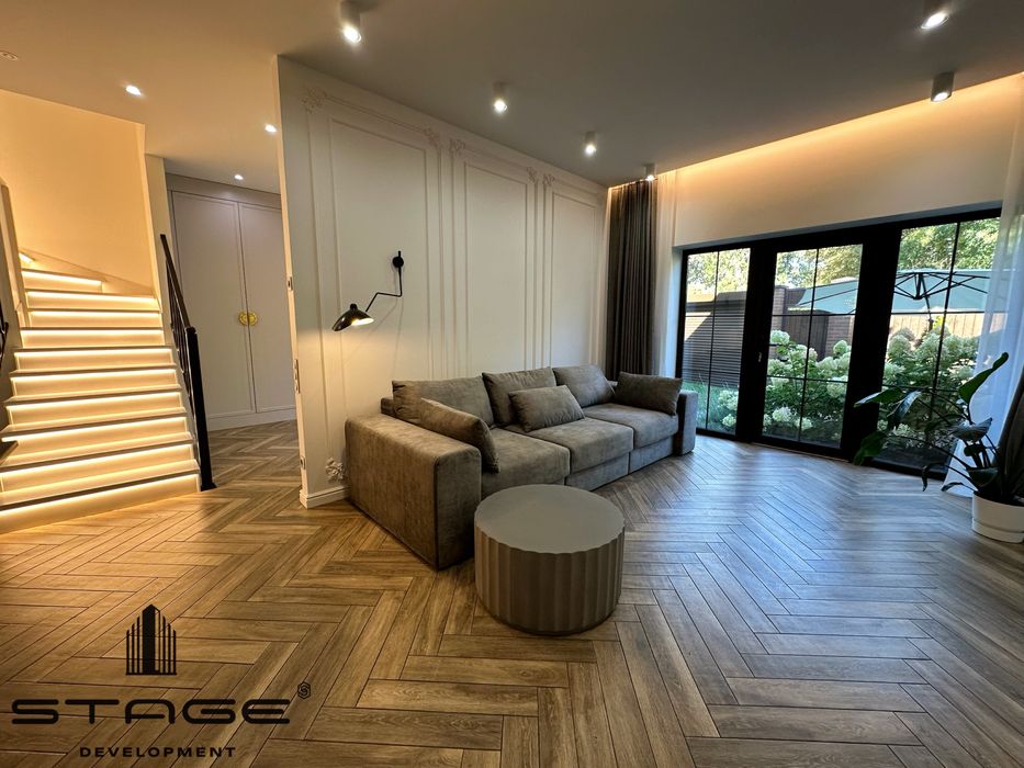 БЕЗ КОМИССИИ • Современный коттедж в Киевском районе возле моря