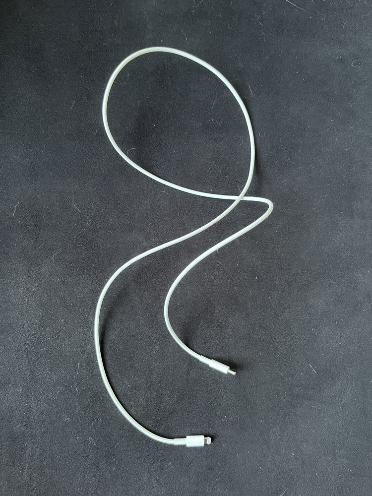 Kabel od ładowarki przewód USB-C APPLE do ładowania