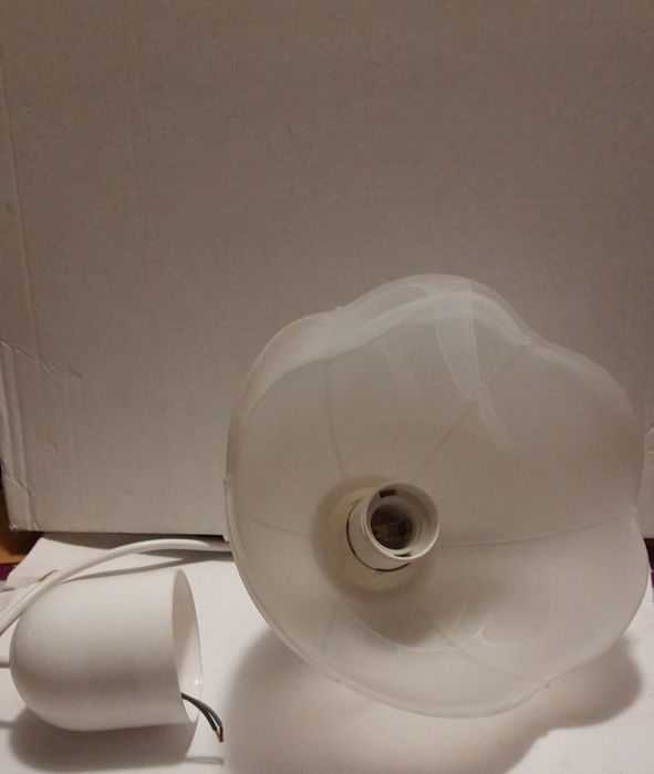 Lampa zwis pojedyjczy