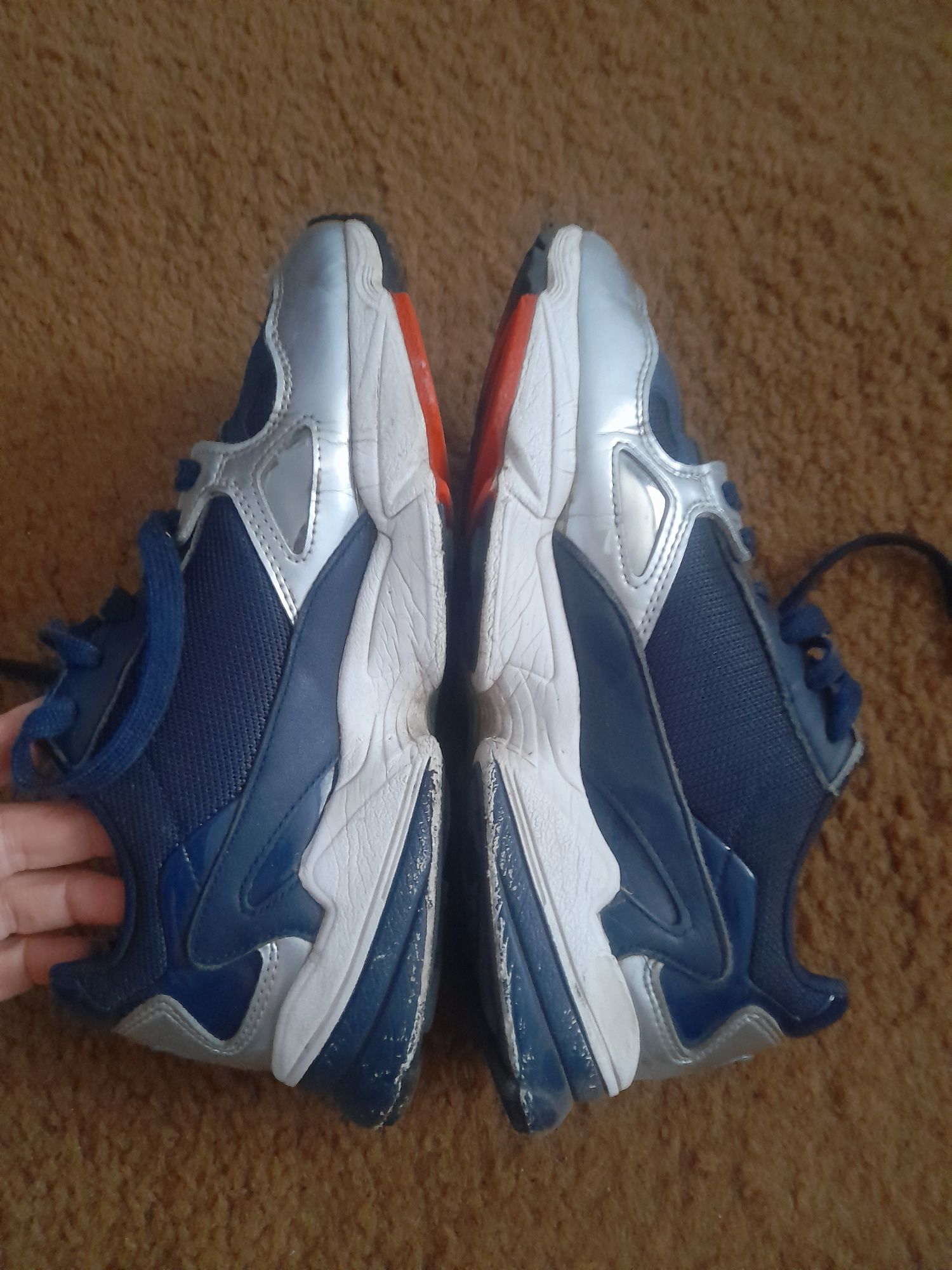 Кросівки Adidas р.39-40