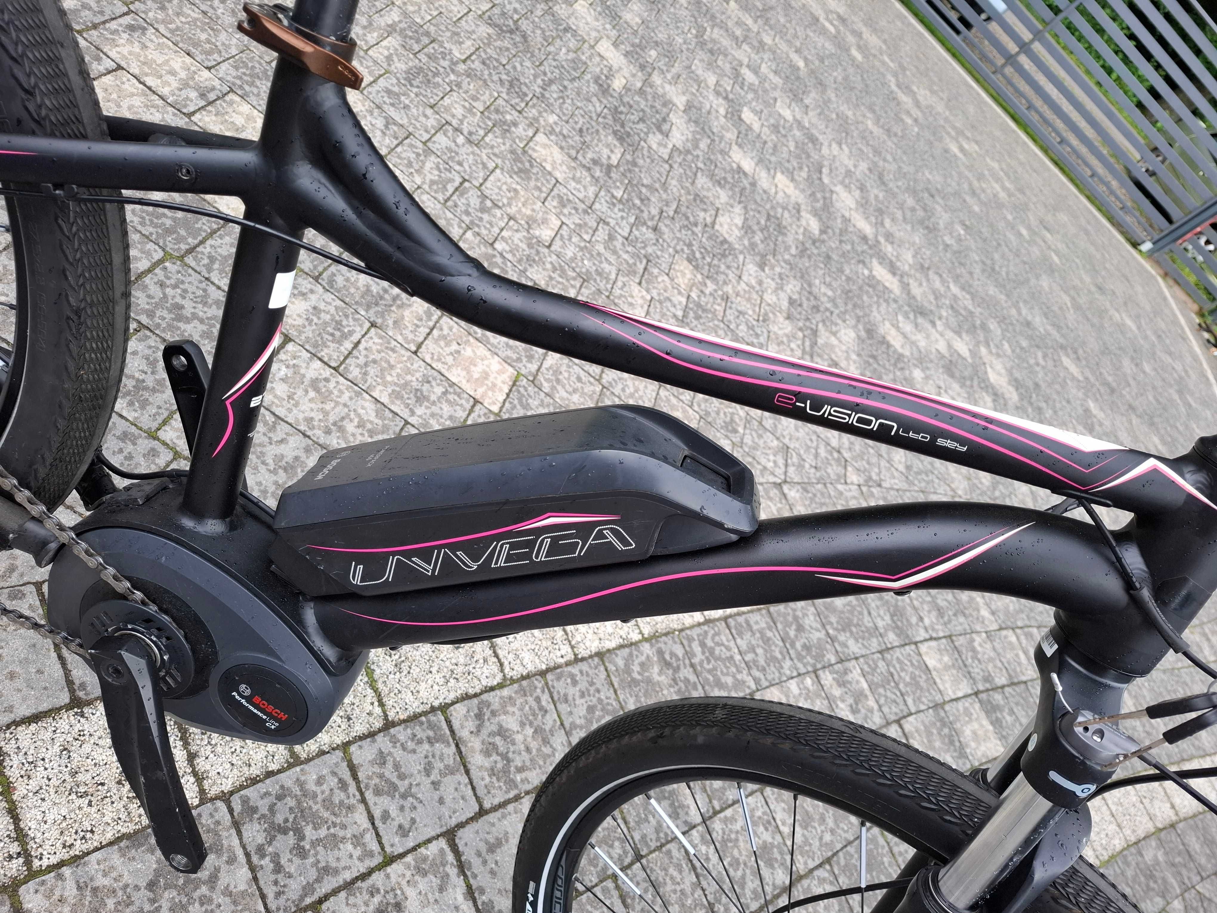 Rower Univega 27,5" silnik Bosch Performance Line CX