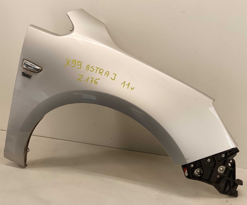 błotnik prawy przód przedni OPEL ASTRA J IV 09-15 Z176