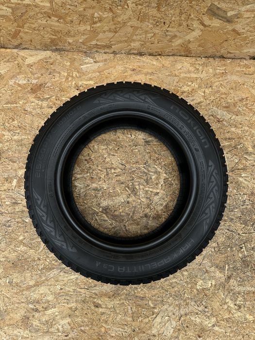 Зимові шини 215/60 R17C 109/107R NOKIAN HAKKAPELIITTA C3.гума резина