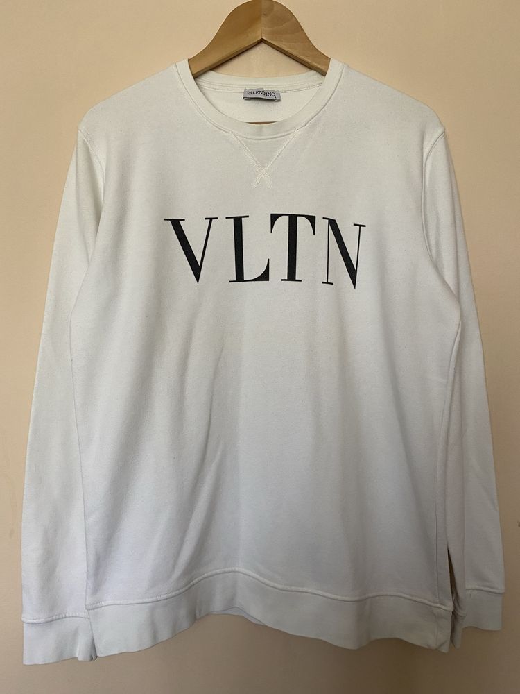 Світшоти, светри Louis Vuitton, Valentino, Palm Angels, Kappa, Fendi