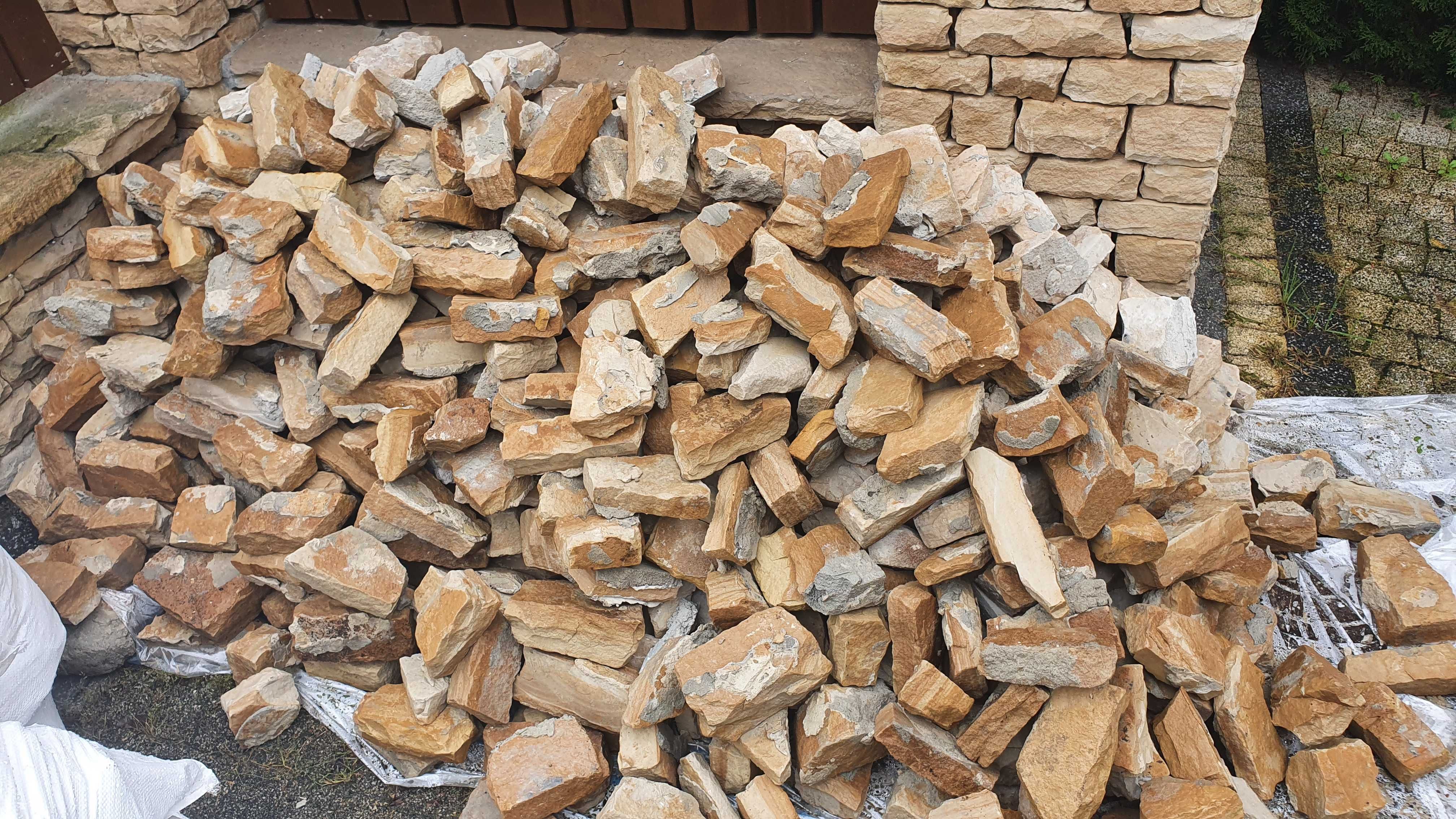 Kamień - Piaskowiec Szydłowiecki - Łupany ręcznie - 11 m kw.