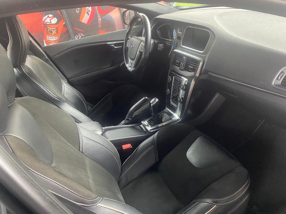 Volvo V40 2.0 R-Design D2 2015/12