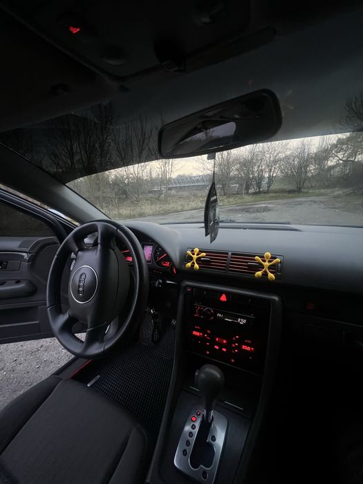 Продам AUDI  A4