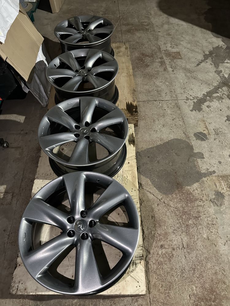 Подам диски R21 infinity fx37s