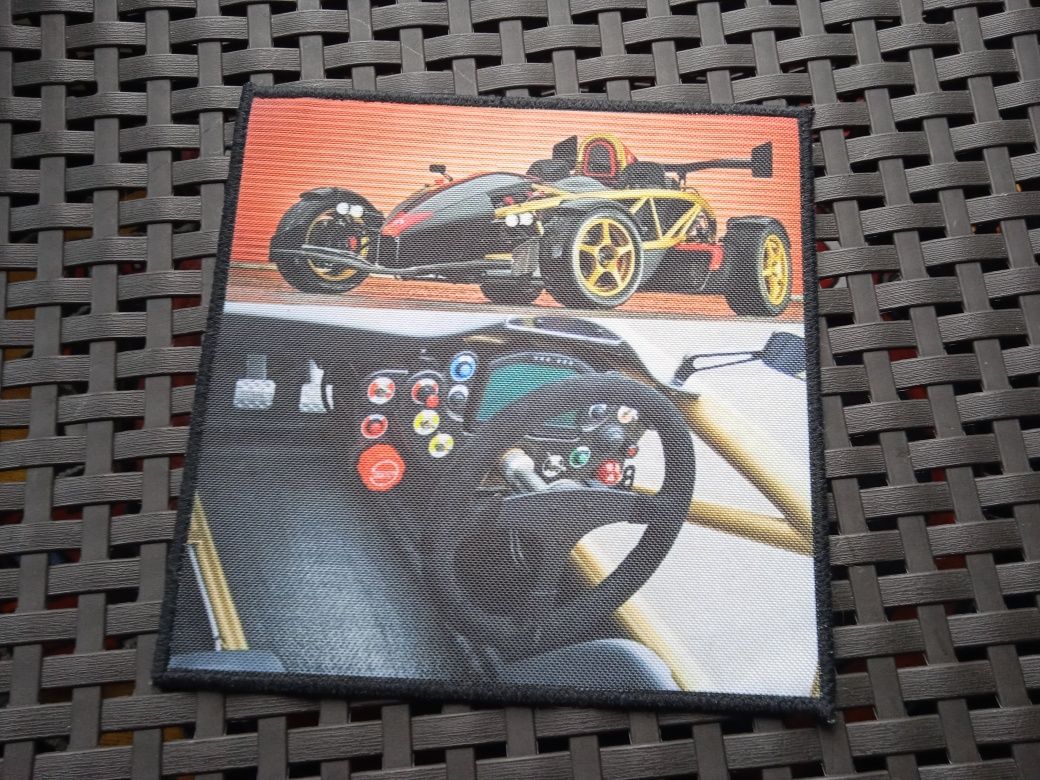 Naszywka 15x15cm Ariel Atom 500