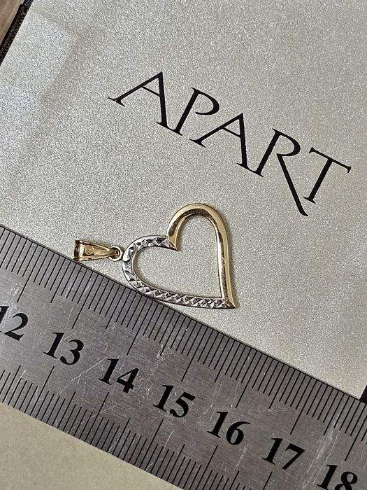 Złota zawieszka na łańcuszek złoto 585 14K au Apart