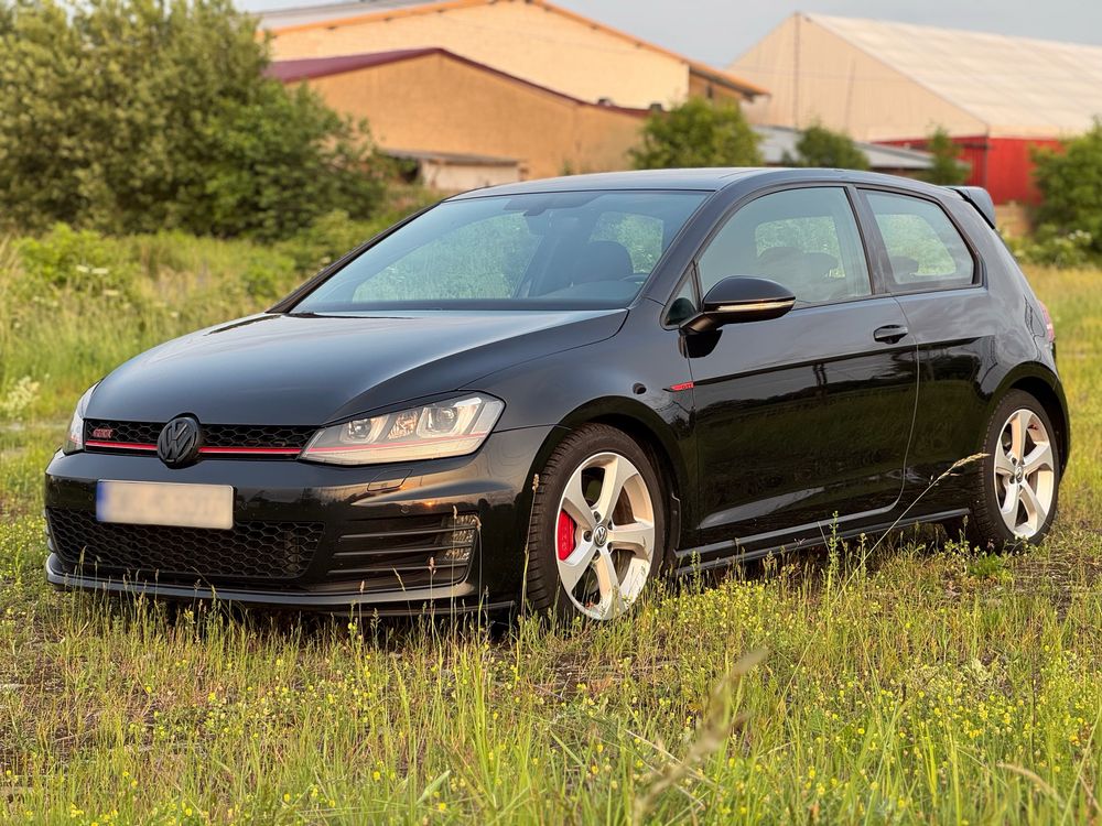 Volkswagen Golf VII GTI Performance
