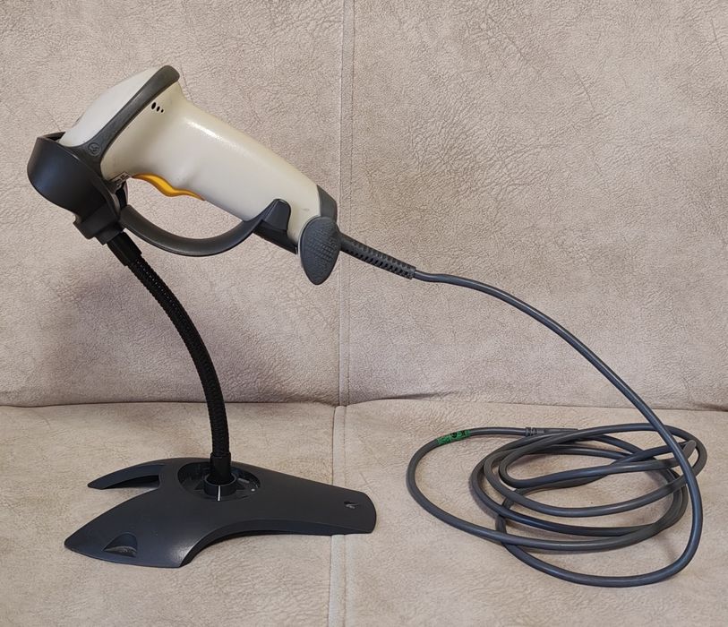 Сканер штрих-кодов Symbol LS2208, USB с подставкой