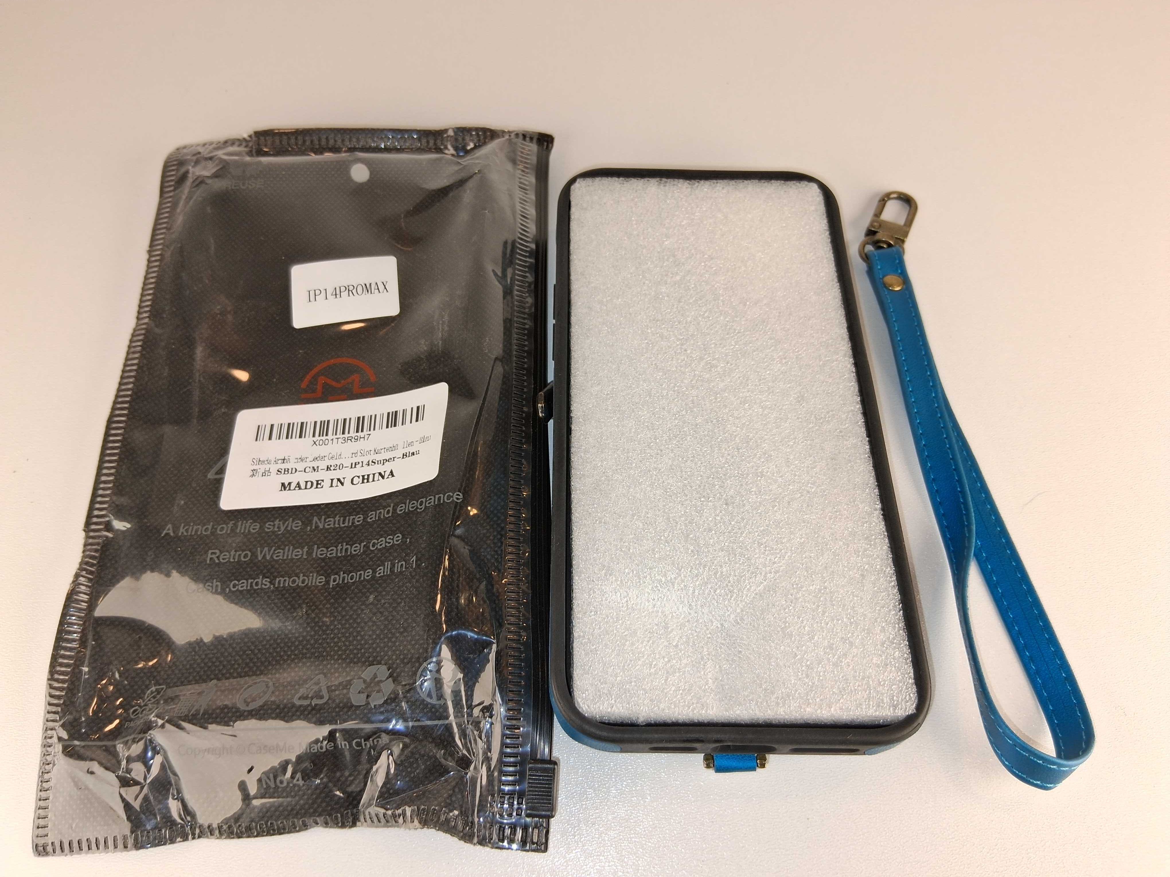 Y004 Etui Portfelowe Z Paskiem Niebieskie Do iPhone 14 Pro Max