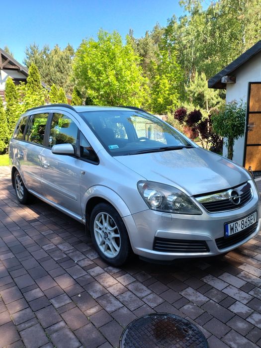 Opel Zafira 1.8 B+G 282000 km 7 osób