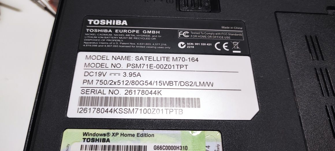 Toshiba Satellite M70-164 - Peças