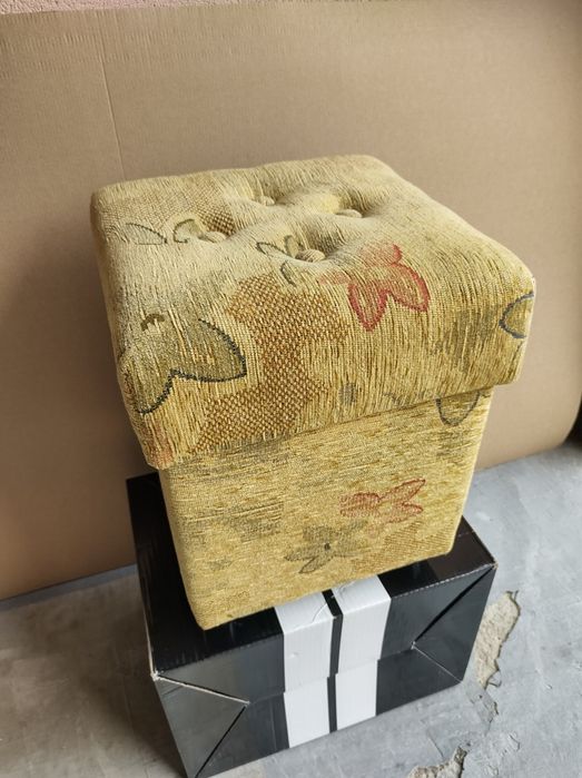 Pufy 2 sztuki stan super