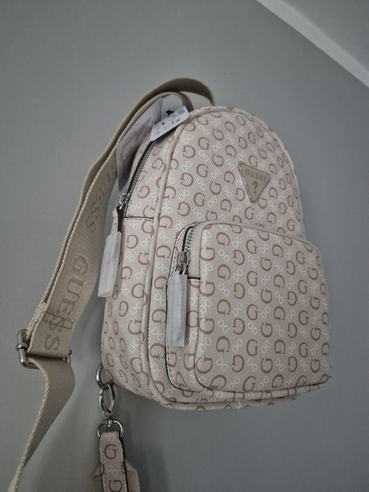 Plecak plecaczek na jedno ramię torebka crossbody bag Guess logo premi