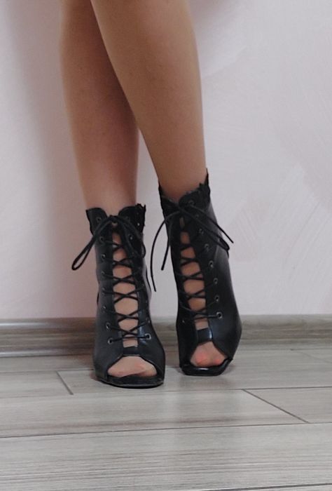 Продам туфлі для хілс[ high heels), 37p