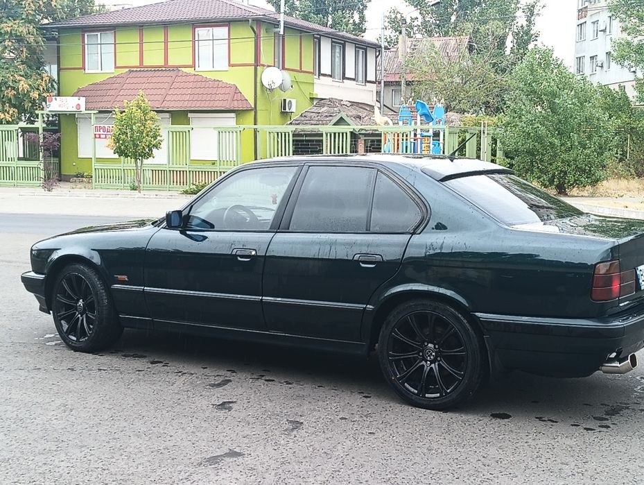 BMW e34 в отличном состоянии