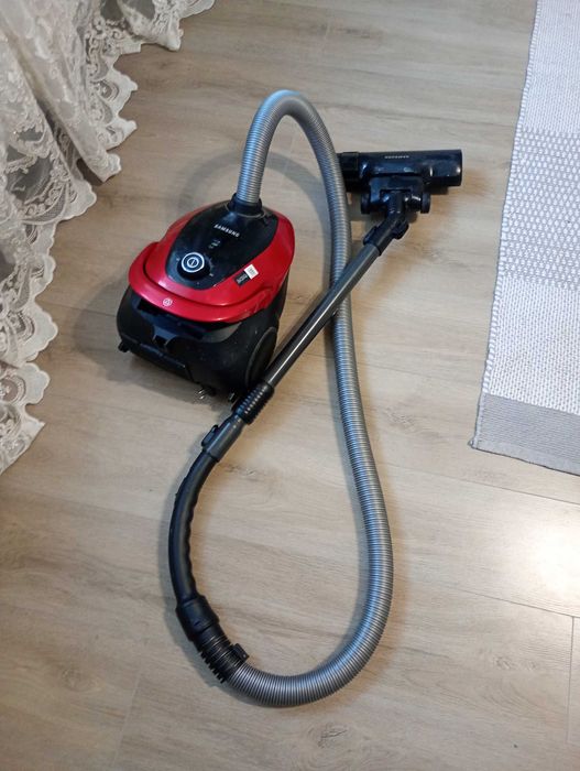 Пилисос Samsung .