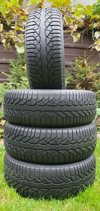 Продам комплект зимових шин 205 /60 R16 Kleber