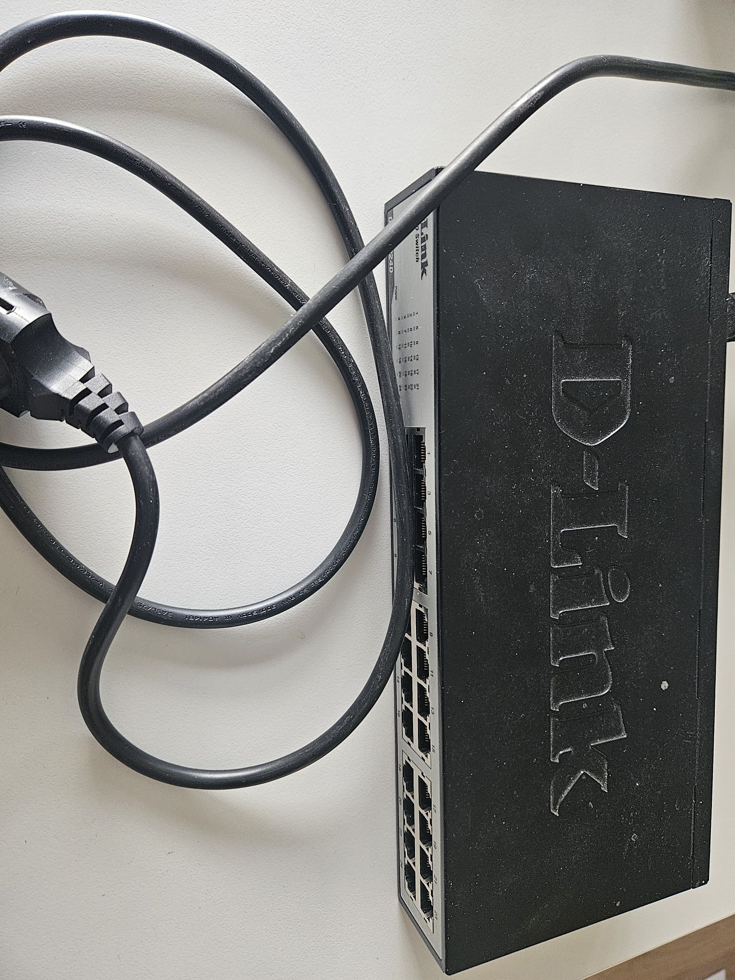 Switch D-Link DES-1024D