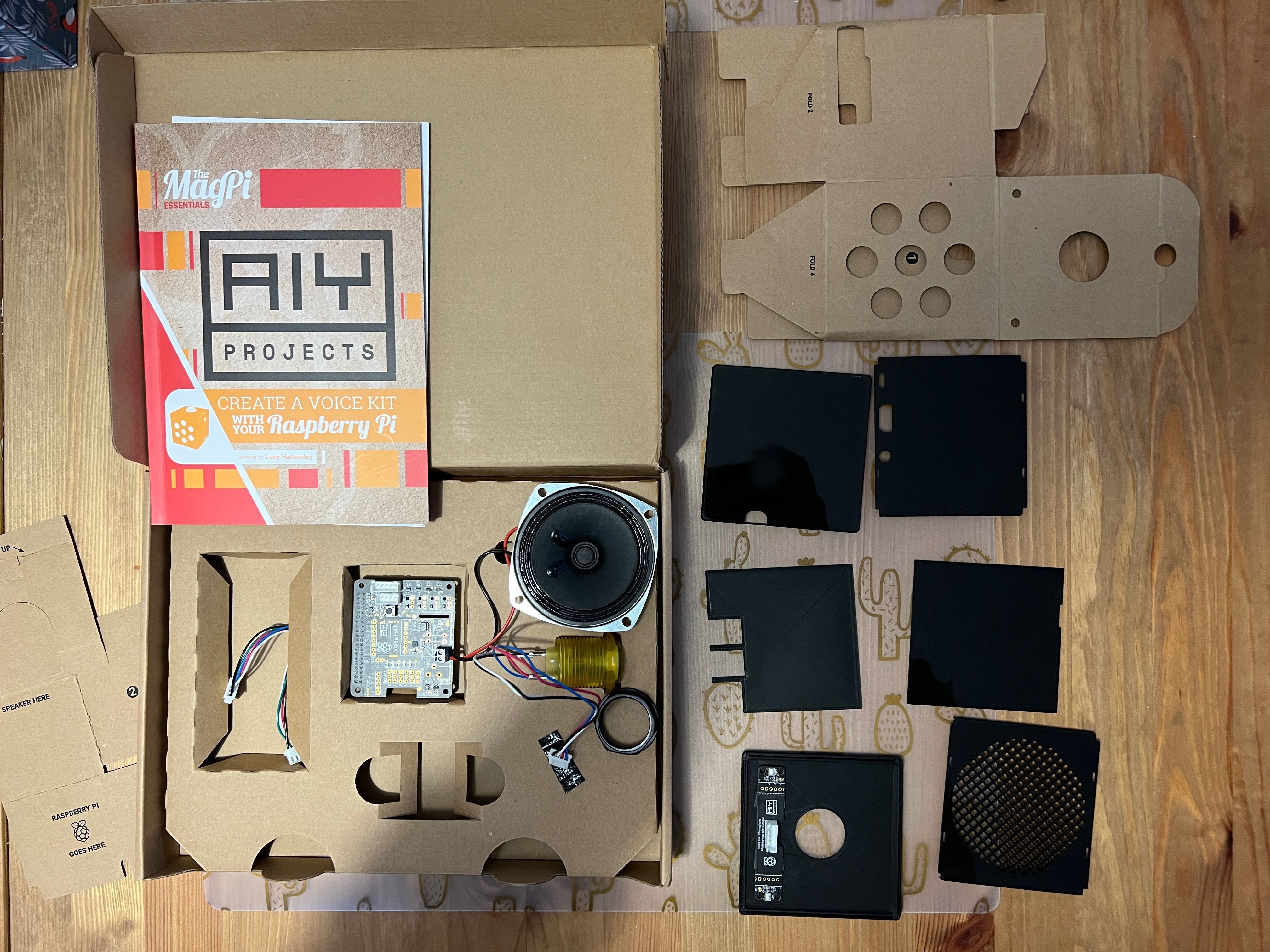 Google AIY Voice Kit - zestaw edukacyjny do Raspberry Pi