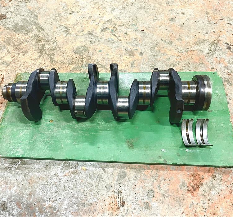 Коленвал Volvo 2.0-2.3 бензин на 240-360-740-940  двигатель b200 b230