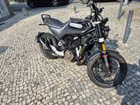 Husqvarna Svartpilen 125