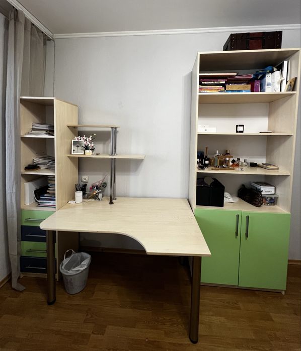 Дитячі меблі, шафа, стіл - можна окремо