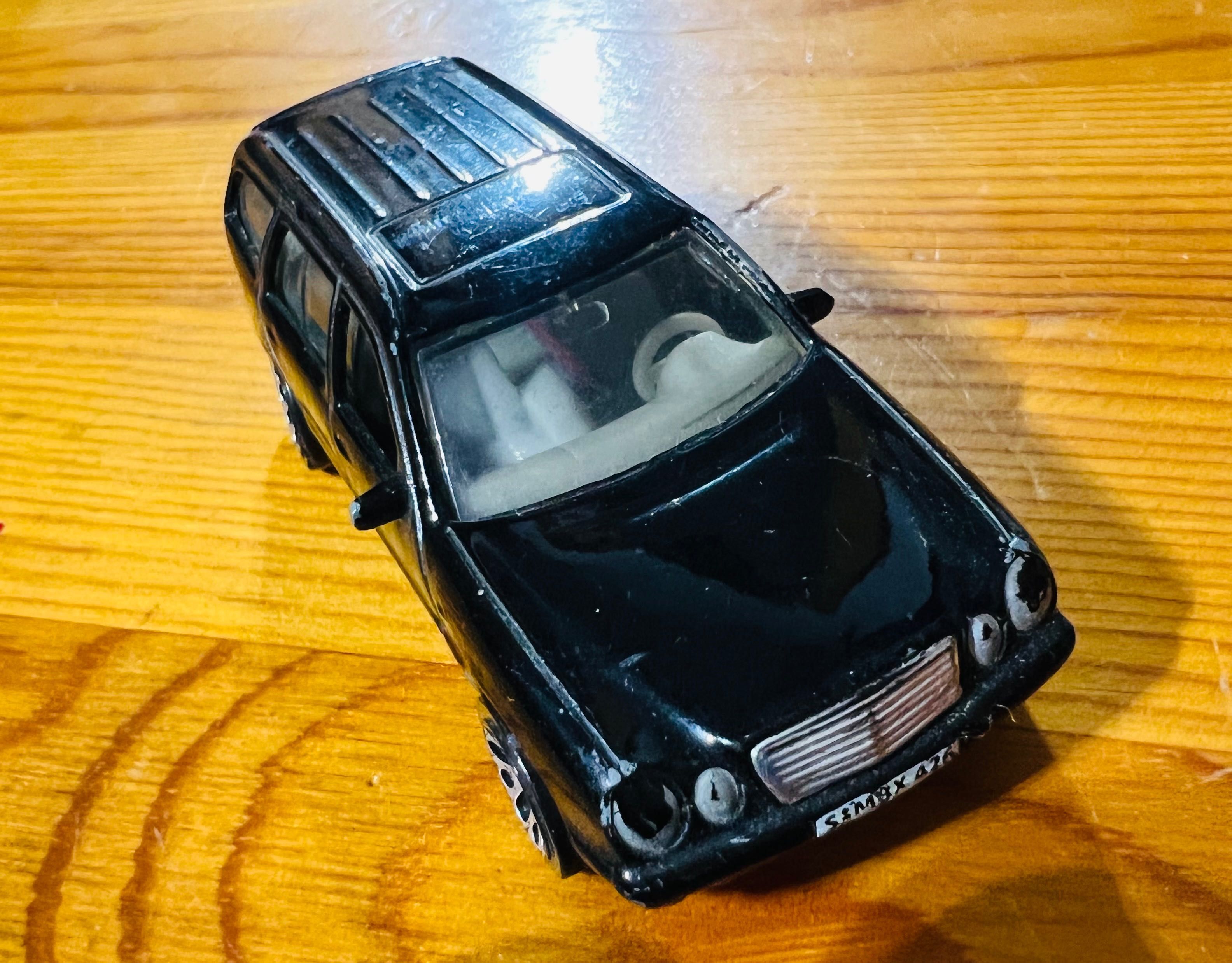 MATCHBOX MERCEDES BENZ W210 E430 E-klasa Wagon Model 1:52 1999r MATTEL