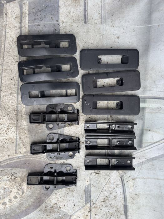 Кріплення сидінь Caddy другий ряд кадді каді кадік кронштейни