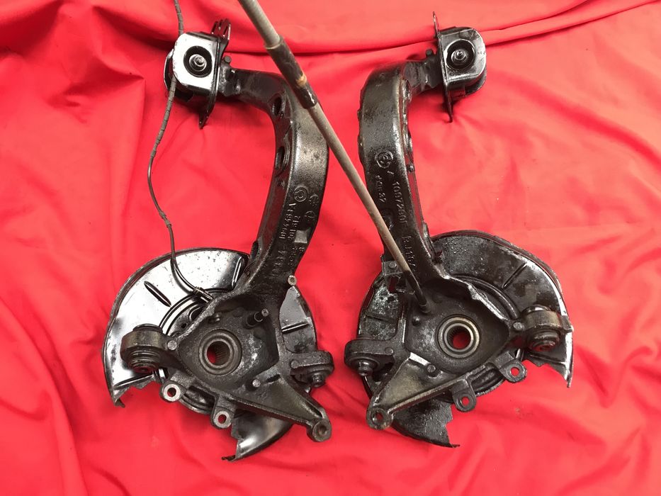 Задня Цапфа BMW E46 Седан Універсал Кулак Ступиця Підшипник Ступічний