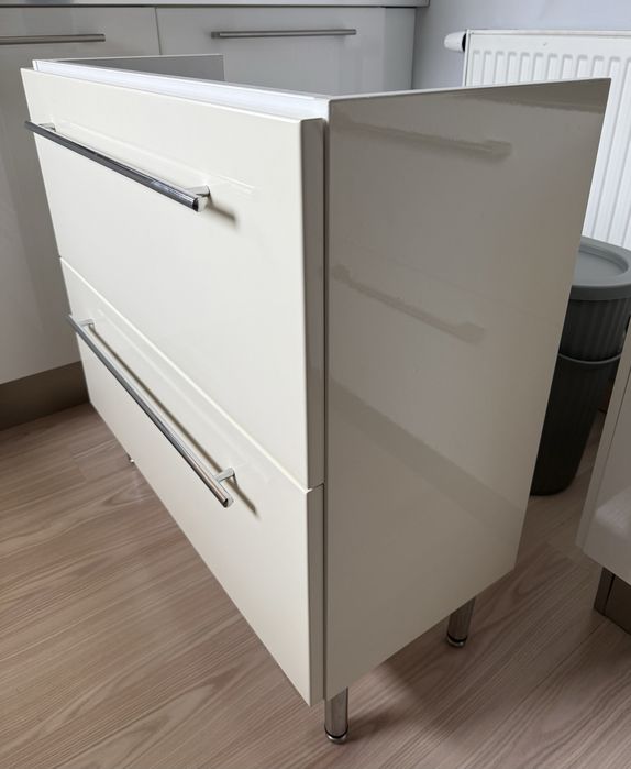Szafka pod umywalkę