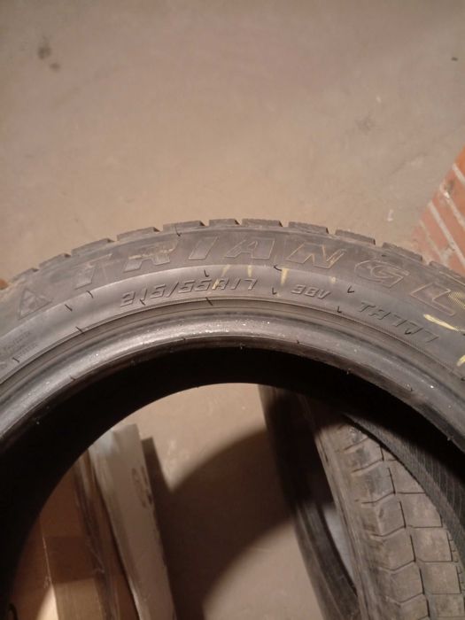 Triangle 215 55 17.