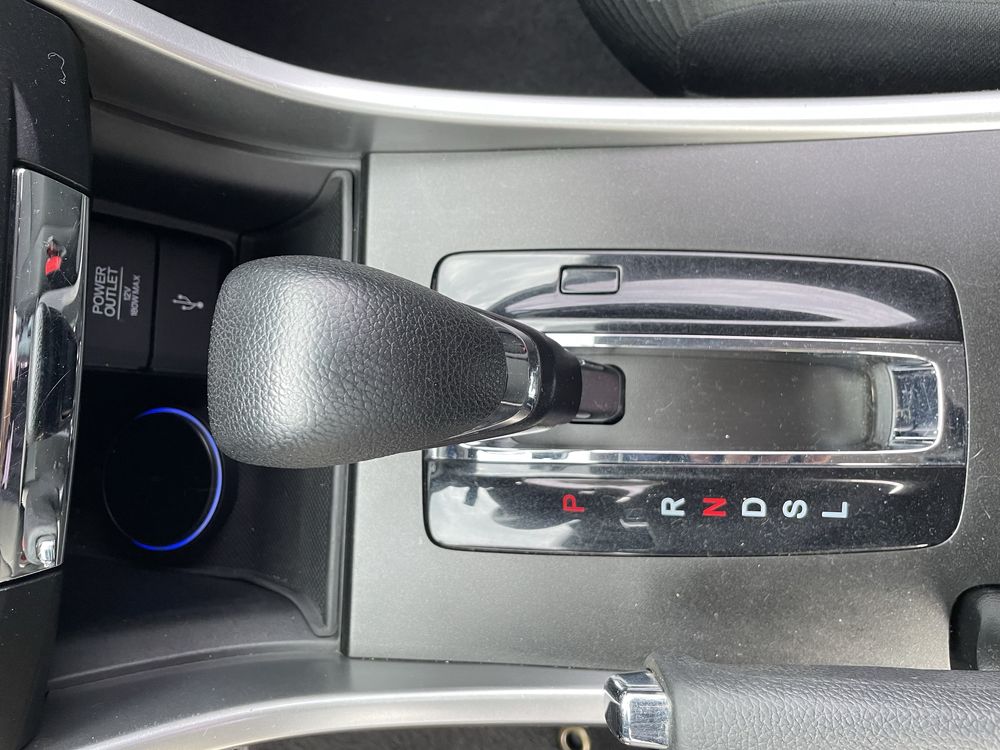Honda accord 9 2015