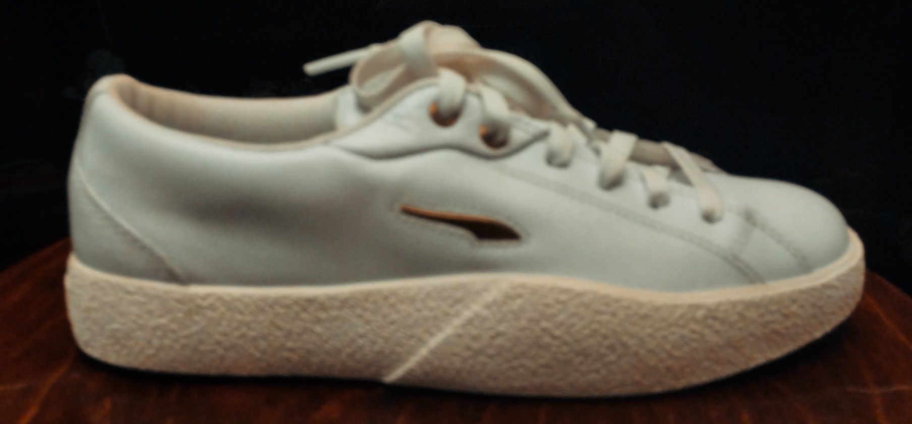 Женские кроссовки Puma Love Twist Wn's 37344801 кожаные