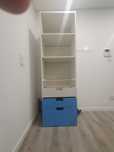 comoda / estante ikea, com prateleira e gavetas