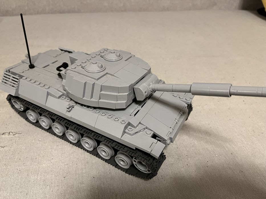 Kobi czołgi za wszystkie razem 450 zl