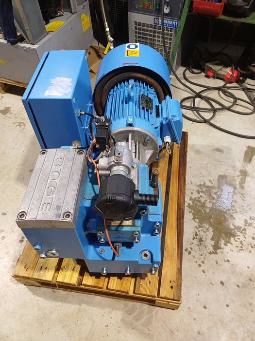 Kompresor śrubowy BOGE 4 kw