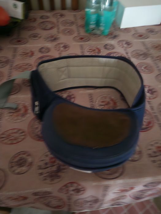 Cadeira para por a cintura para transportar bebe