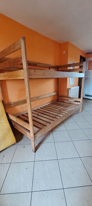Łóżko piętrowe dla pracowników