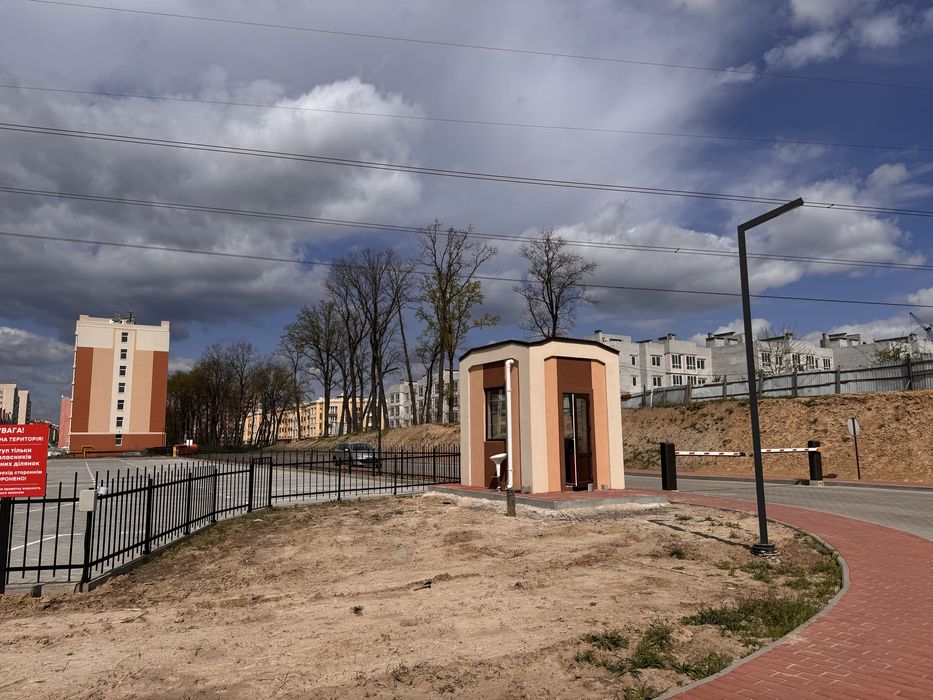 Продаж таунхаусу 134м2, 4 сотки подвірʼя с. Святопетрівське