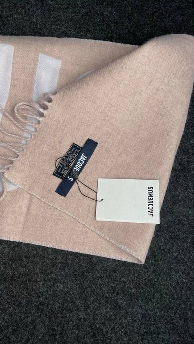 Чорний/бежевий шарф Jacquemus