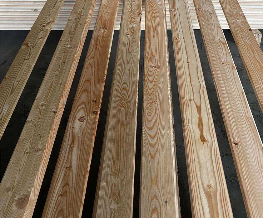 Elewacja Rombo, Elewacja Rombo s piórem