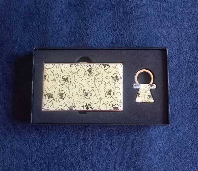 Zestaw upominkowy: Wizytownik + Brelok